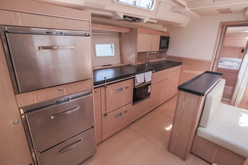 Hanse 575 - Boatscribe.com