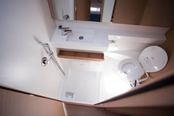 Sun Odyssey 440 - Boatscribe.com