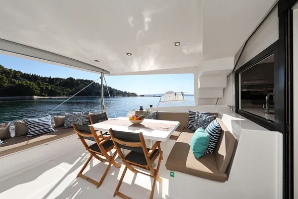 Bali 4.5 - Boatscribe.com