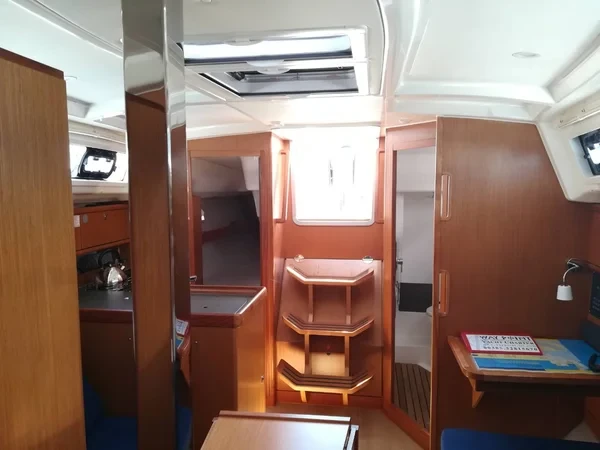 Bavaria 34 Cruiser - Boatscribe.com