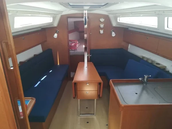 Bavaria 34 Cruiser - Boatscribe.com