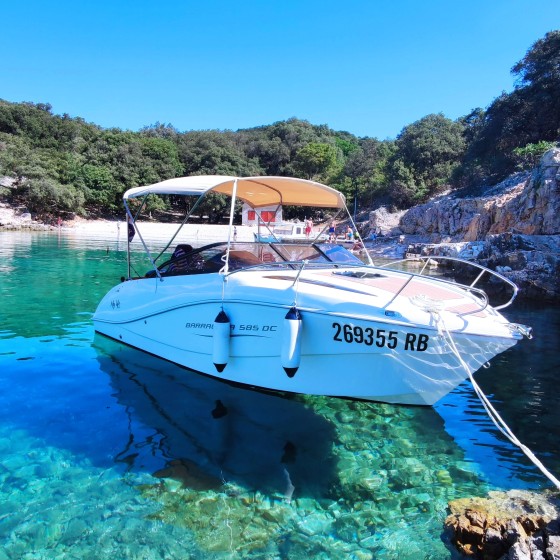Barracuda 585 - Boatscribe.com