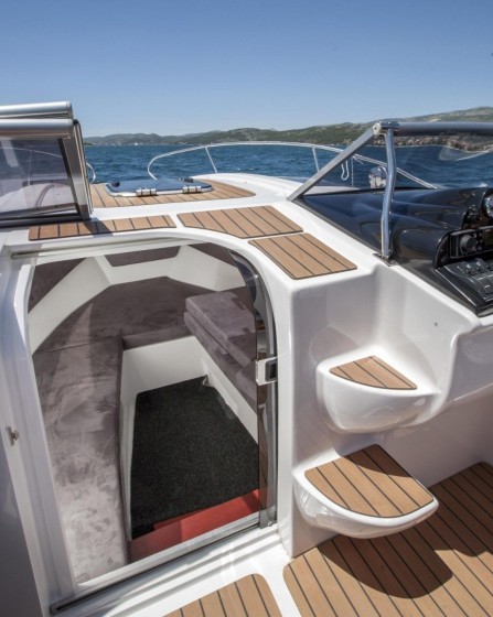 Barracuda 585 - Boatscribe.com