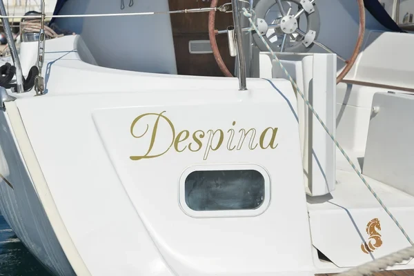 Oceanis 323 Clipper - Boatscribe.com