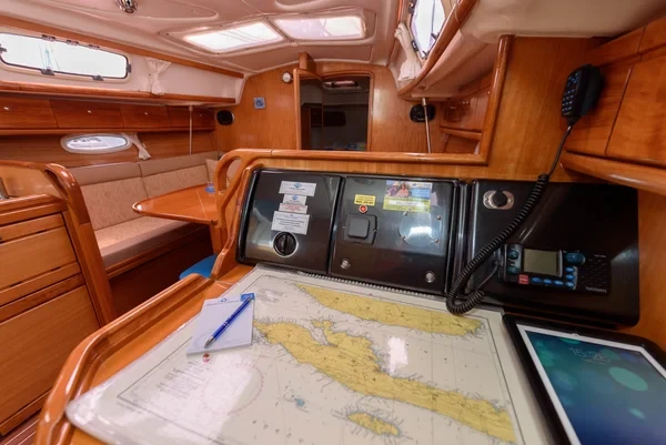 Bavaria 33 Cruiser - Boatscribe.com