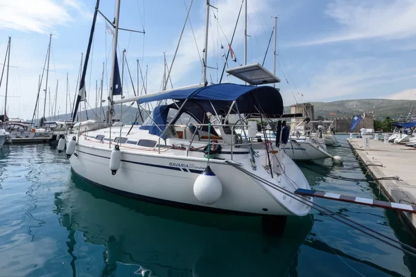 Bavaria 33 Cruiser - Boatscribe.com