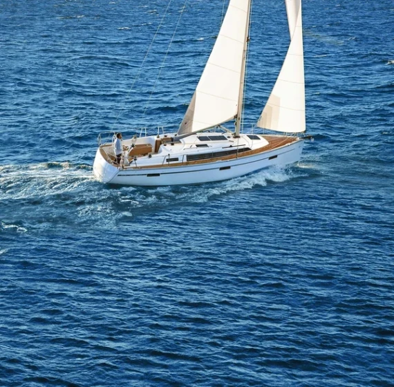Bavaria 37 Cruiser - Boatscribe.com