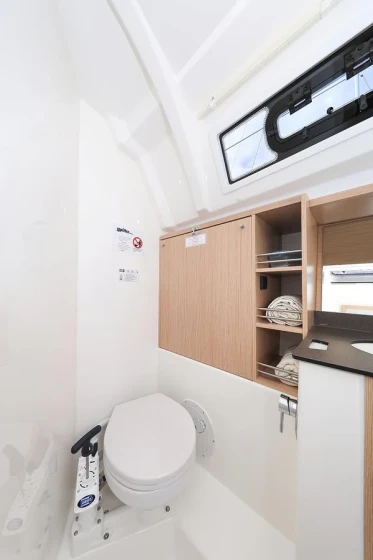 Bavaria 41 Cruiser - Boatscribe.com