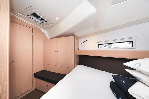 Bavaria 41 Cruiser - Boatscribe.com