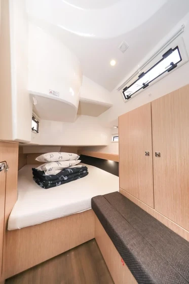 Bavaria 41 Cruiser - Boatscribe.com