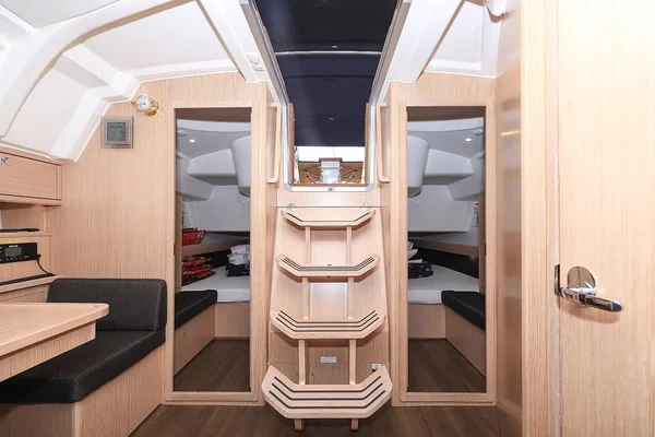 Bavaria 41 Cruiser - Boatscribe.com