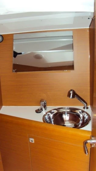 Sun Odyssey 349 - Boatscribe.com