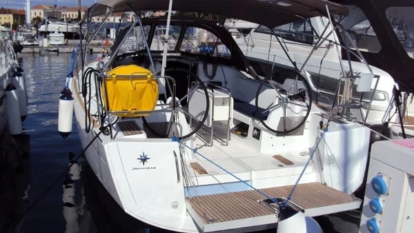 Sun Odyssey 349 - Boatscribe.com