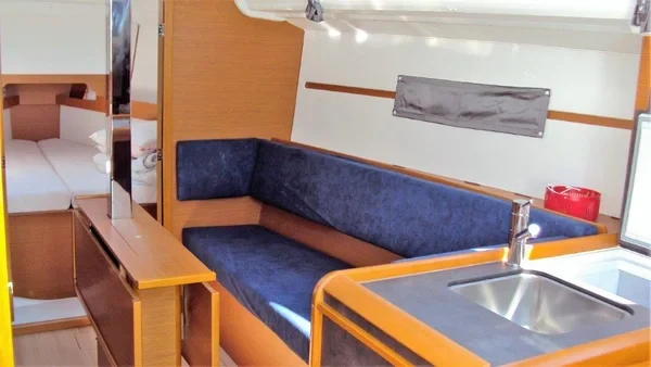 Sun Odyssey 349 - Boatscribe.com