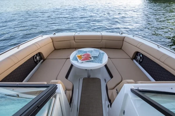 Sea Ray SDX 270 - Boatscribe.com