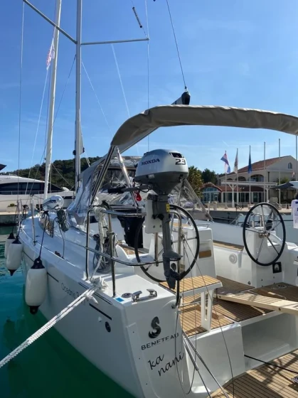 Oceanis 34.1 - Boatscribe.com