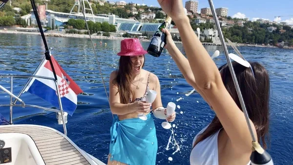 Bavaria 49 - Boatscribe.com