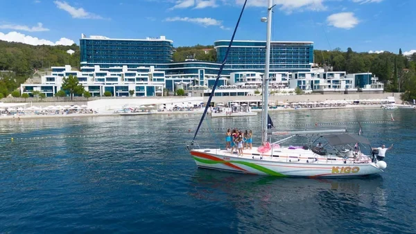 Bavaria 49 - Boatscribe.com