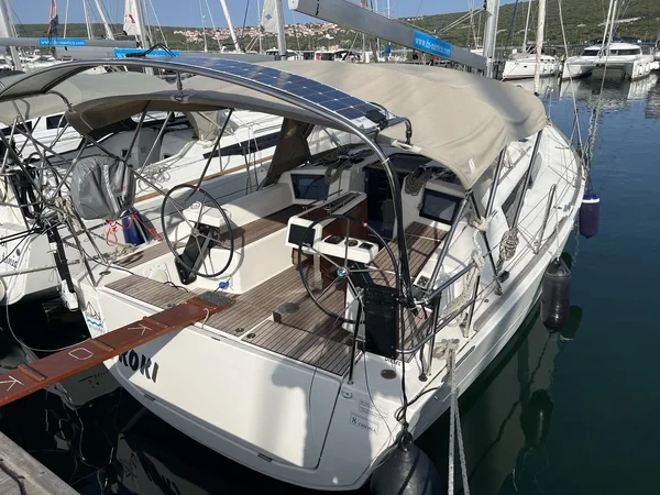 Dufour 360 GL - Boatscribe.com