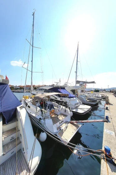 Bavaria 34 Cruiser - Boatscribe.com