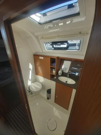 Bavaria 41 Cruiser - Boatscribe.com