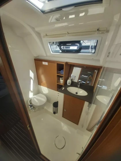 Bavaria 41 Cruiser - Boatscribe.com