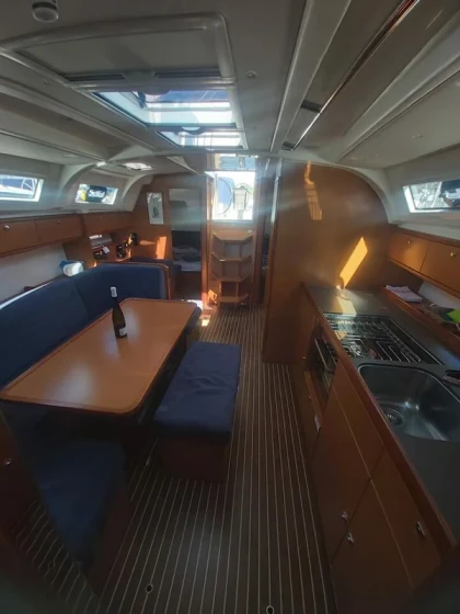 Bavaria 41 Cruiser - Boatscribe.com