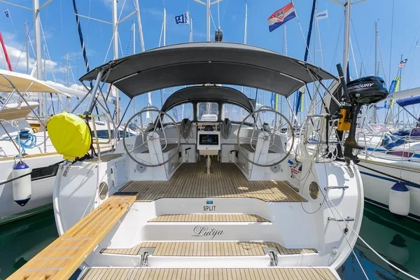 Bavaria 46 Cruiser - Boatscribe.com
