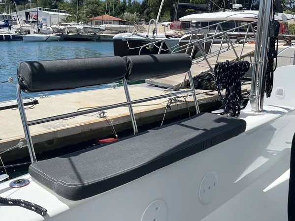 Lagoon 42 - Boatscribe.com