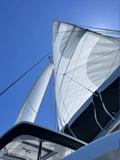Lagoon 42 - Boatscribe.com