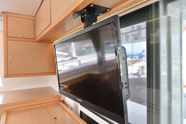 Lagoon 450 F - Boatscribe.com