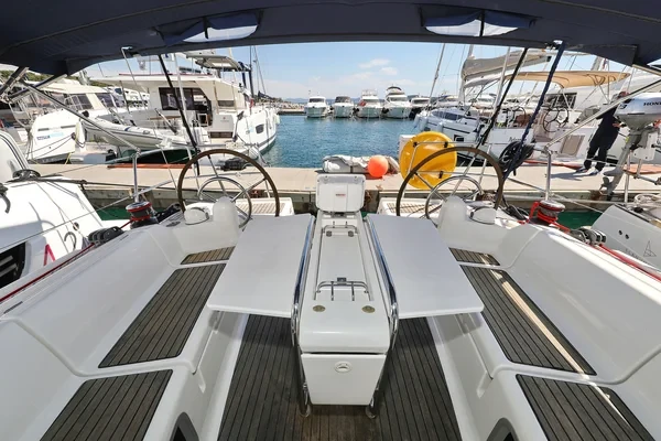 Sun Odyssey 439 - Boatscribe.com