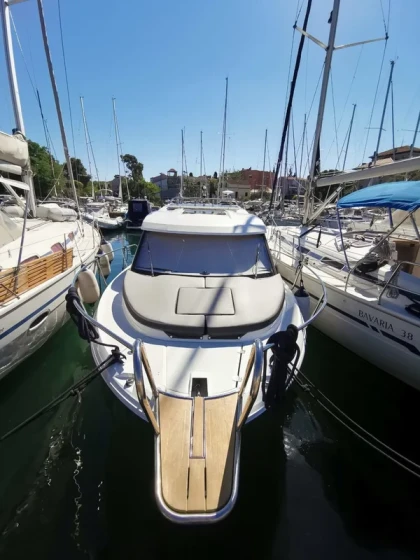 Merry Fisher 795 - Boatscribe.com