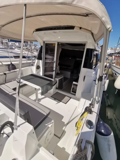Merry Fisher 795 - Boatscribe.com