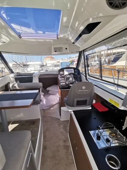 Merry Fisher 795 - Boatscribe.com
