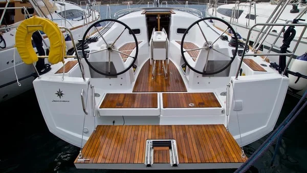 Sun Odyssey 349 - Boatscribe.com