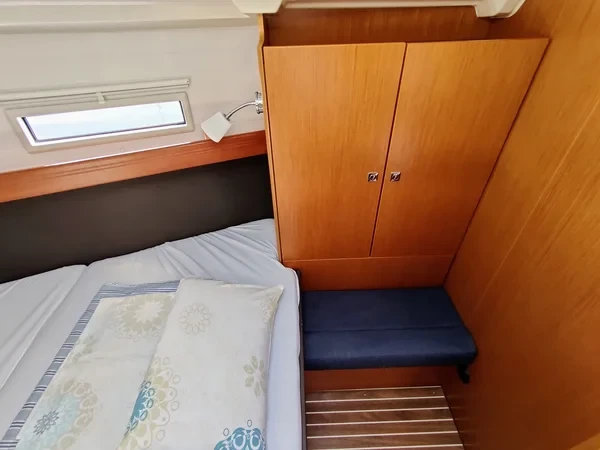 Bavaria 37 Cruiser - Boatscribe.com
