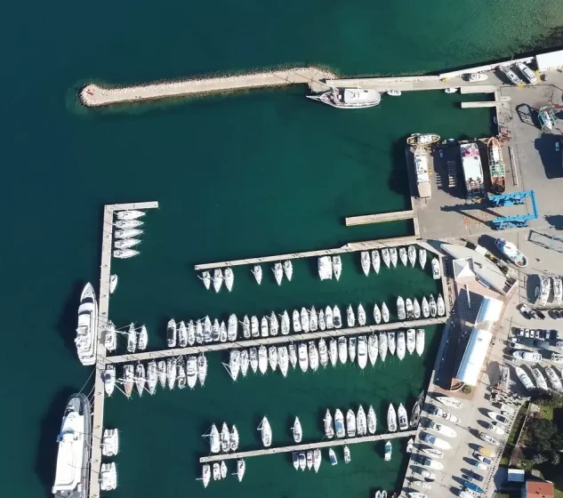 Pasara 1 - Boatscribe.com