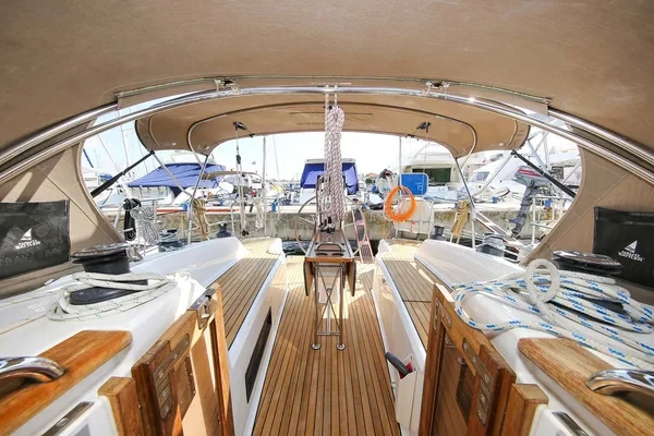 Bavaria 33 Cruiser - Boatscribe.com