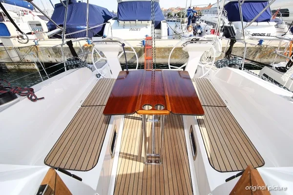 Bavaria 41 Cruiser - Boatscribe.com