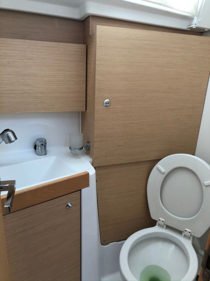 Oceanis 38 - 3 cab. - Boatscribe.com