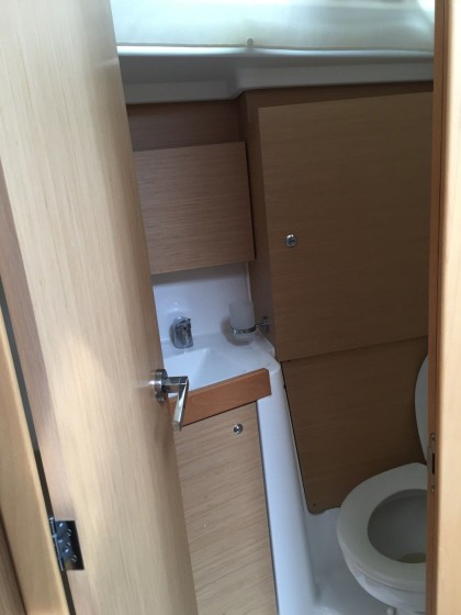 Oceanis 38 - 3 cab. - Boatscribe.com