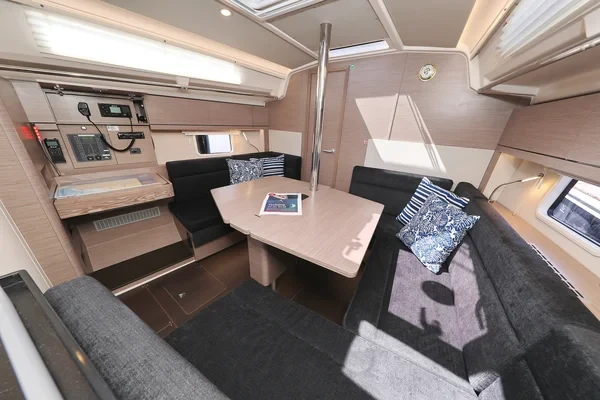 Hanse 388 - Boatscribe.com