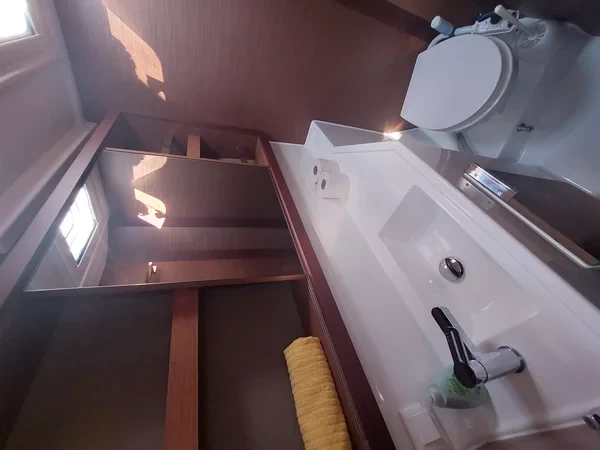 Lagoon 40 - Boatscribe.com