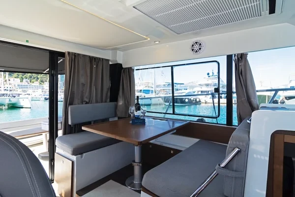 Merry Fisher 1095 - Boatscribe.com