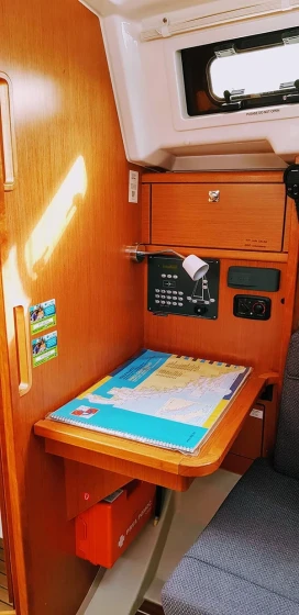 Bavaria 33 Cruiser - Boatscribe.com