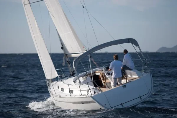 Bavaria 32 Cruiser - Boatscribe.com