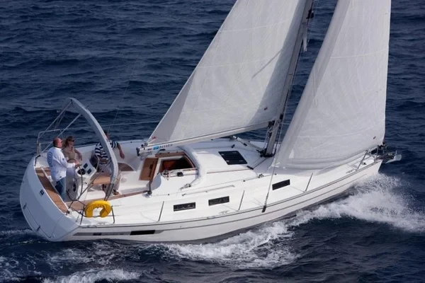 Bavaria 32 Cruiser - Boatscribe.com
