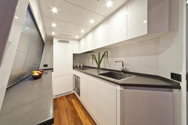 Abacus 78 Fly - Boatscribe.com