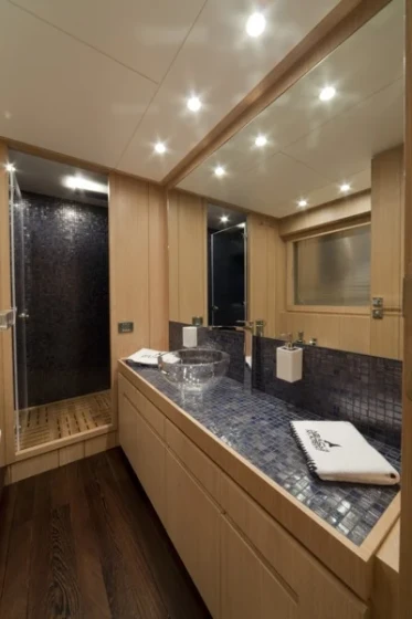 Abacus 78 Fly - Boatscribe.com